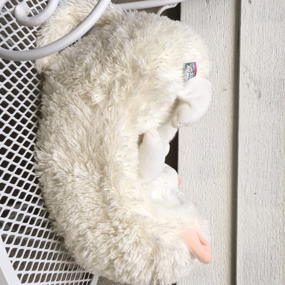 White Cat Hideaway Pet - Picture 2 of 4